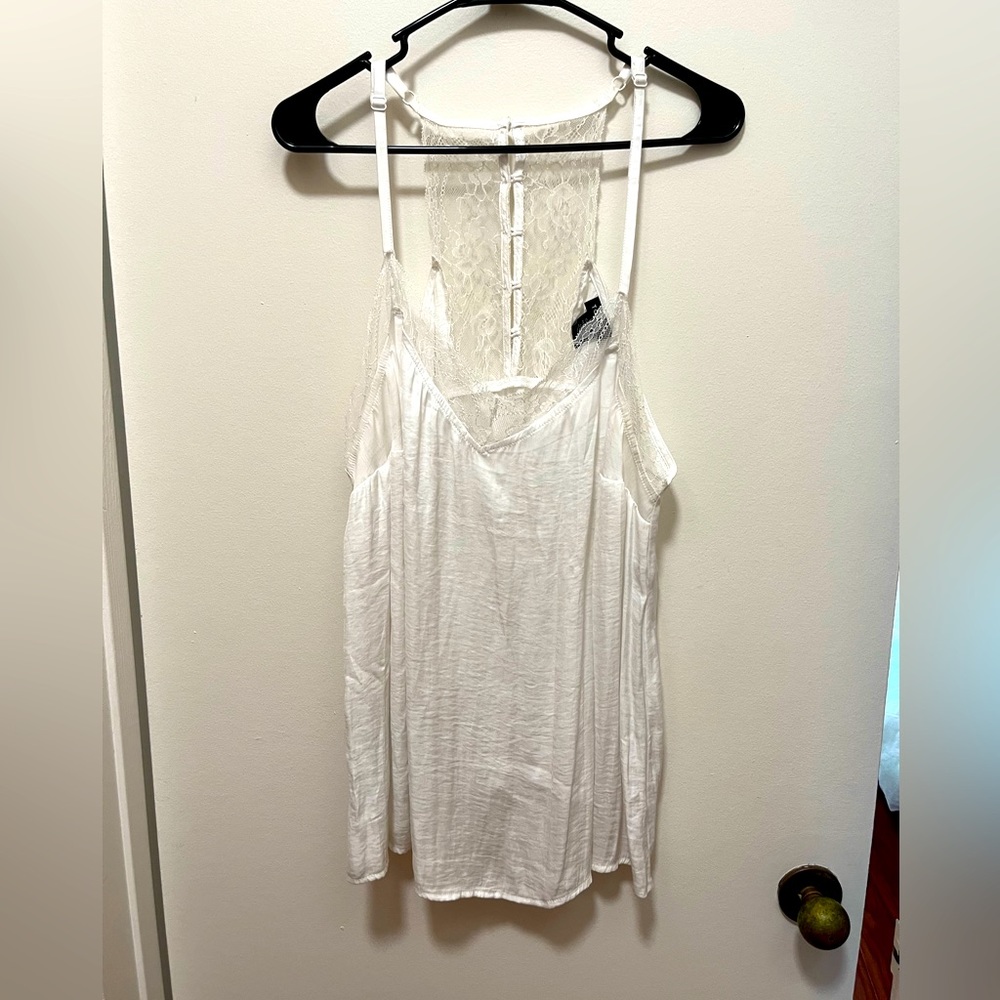 TorridWhite top with lace size 1 - Picture 1 of 2